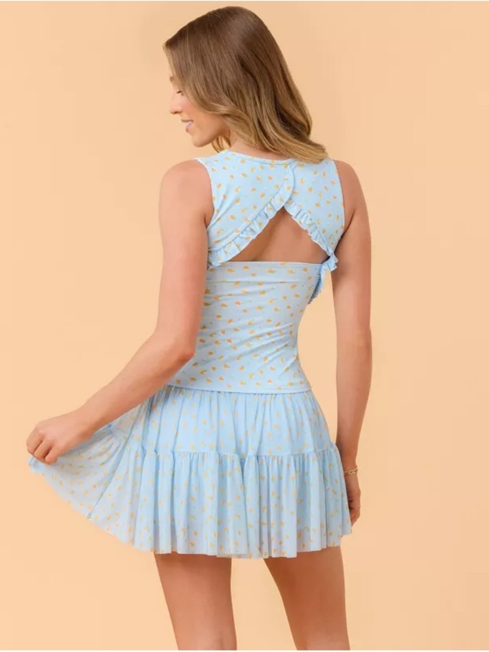 NWT Blogilates Blue Citrus Tank Top with Ruffle Back Large L